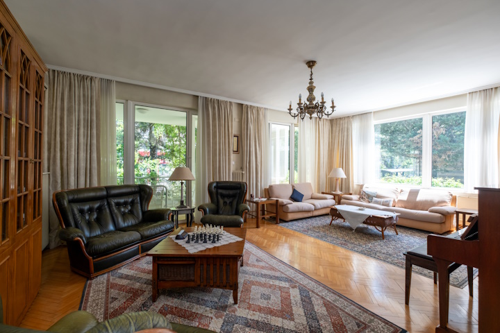 Mid-level living room