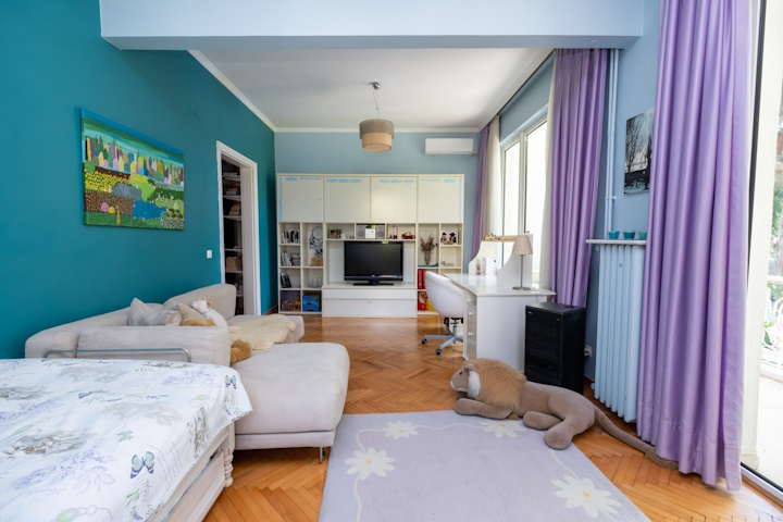 Secondary bedroom