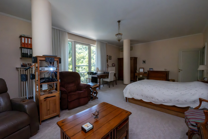 Master bedroom sitting area
