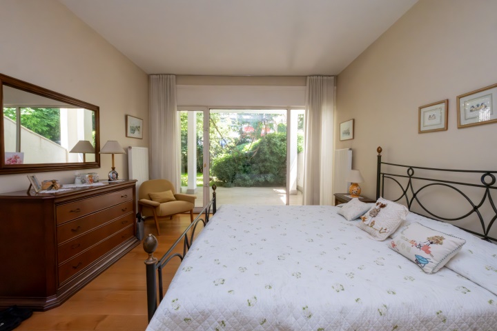 Lower level guest bedroom
